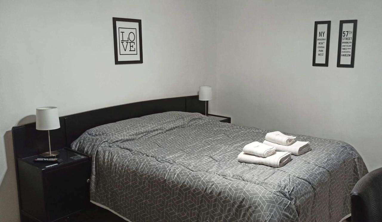 Hotel Miceli Bragado Bagian luar foto